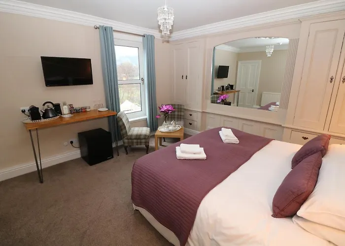 Four Seasons Guesthouse